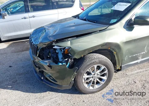 2019 Jeep Cherokee Latitude Plus 4X4 from USA, damaged, VIN 1C4PJMLX9KD271839
